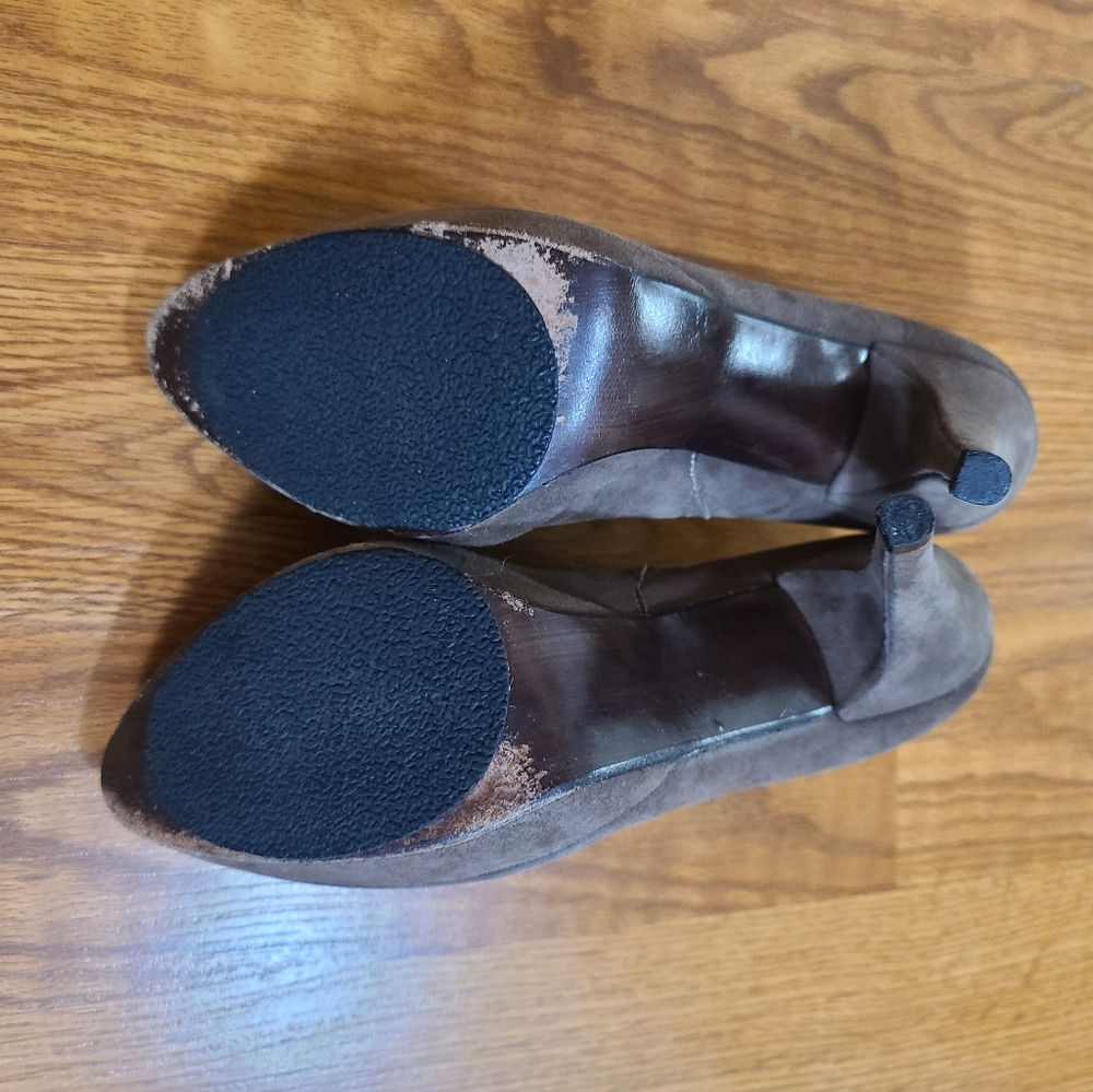 Stuart Weitzman Suade Platform Heels Size 6 - image 5